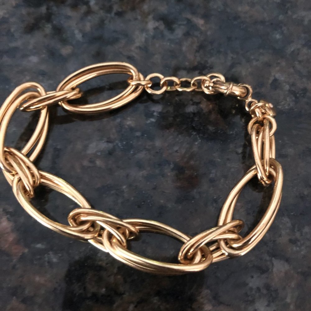 Gold Link Chain Bracelet - Women Jewelry - Picture 2 of 3